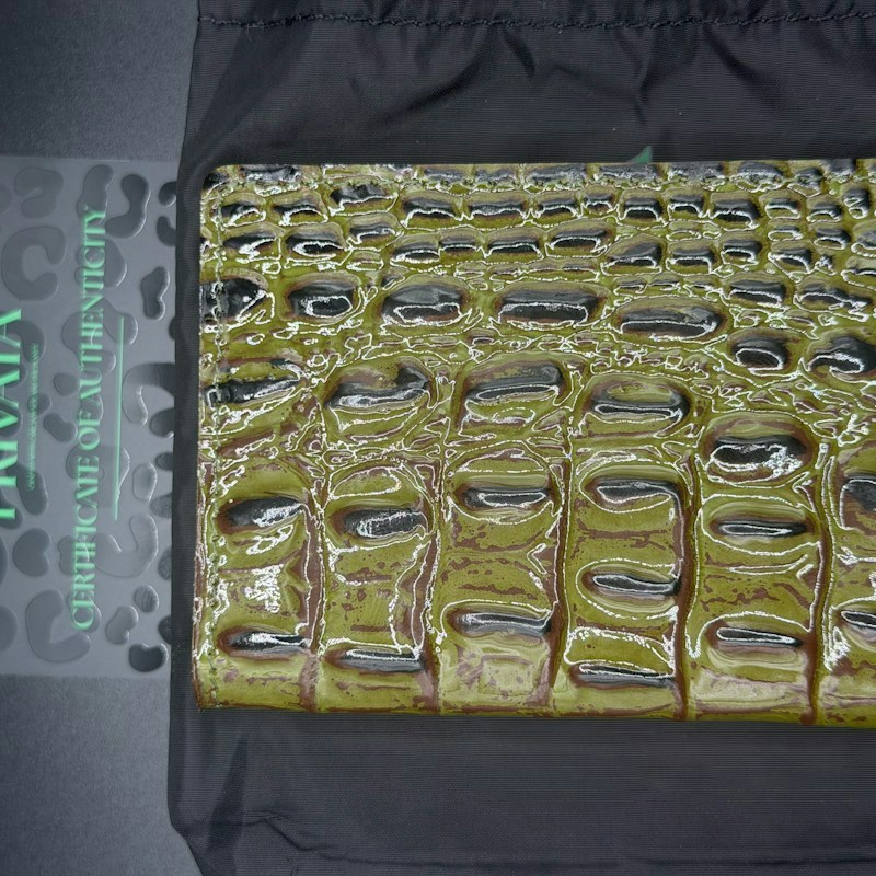 Privata Green Croc Pocket Organizer