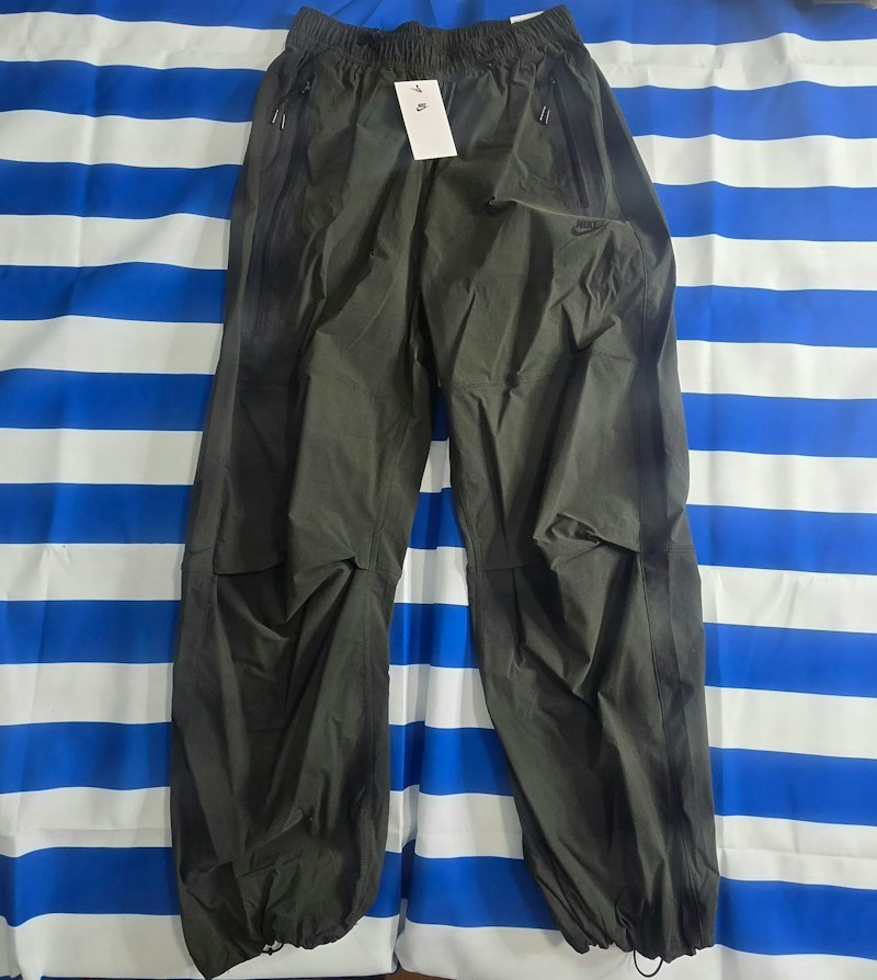 Nike Tech Woven Oversized Straight Leg Pants Olive Green Sequoia