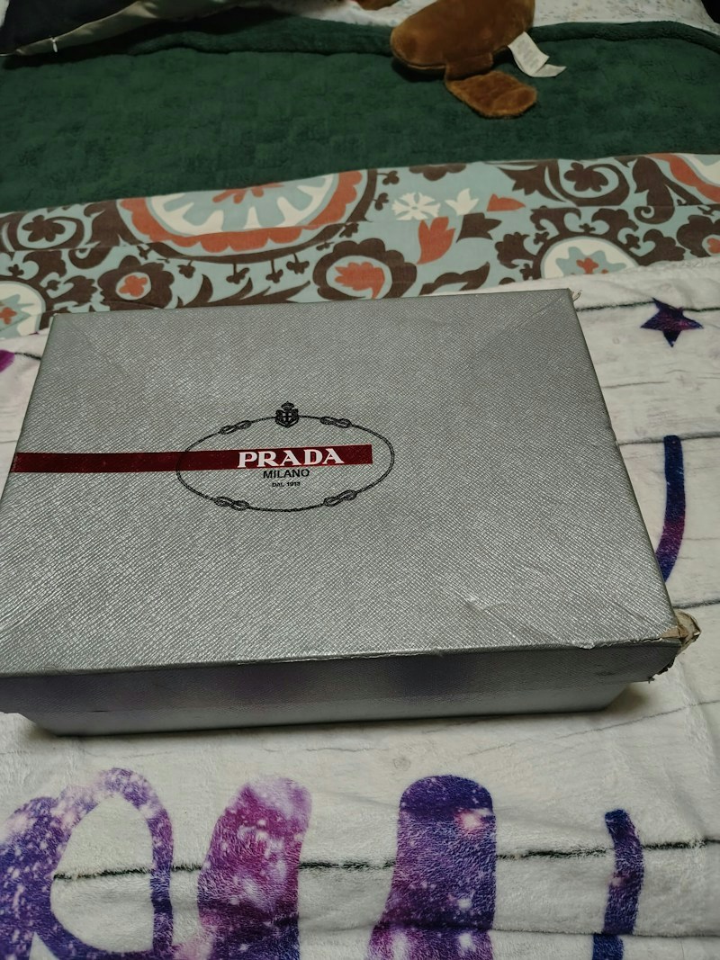 Prada America's Cup Violet Silver