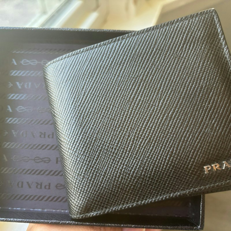 Prada Saffiano Cuir Wallet Nero