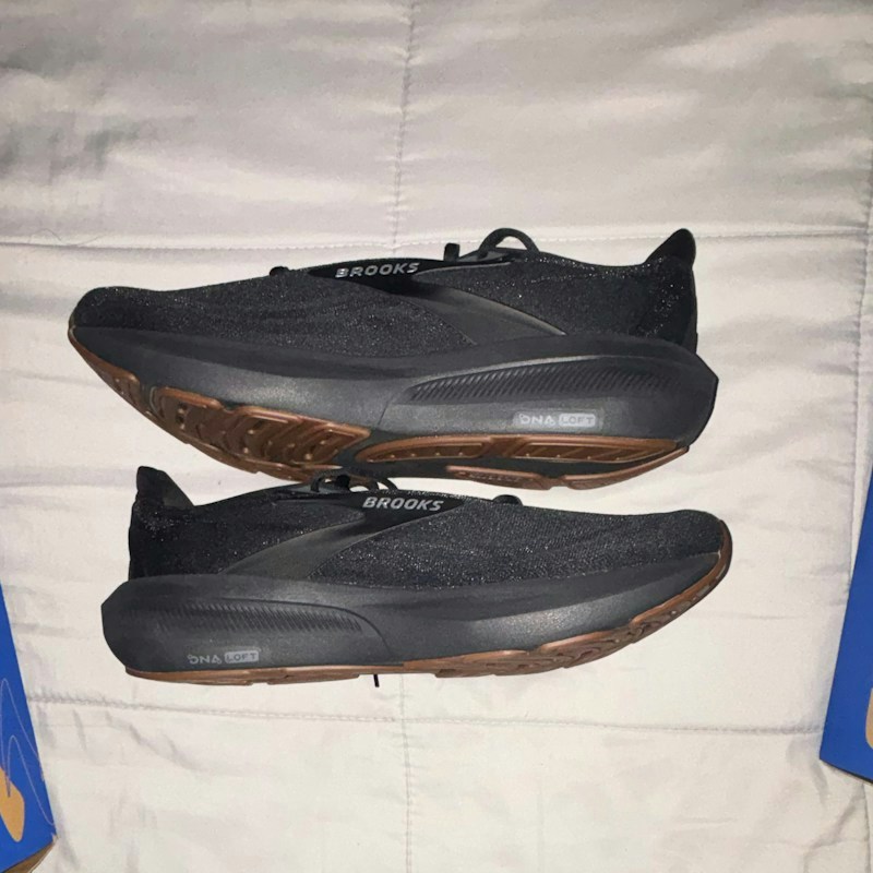 Brooks Level 9 Black