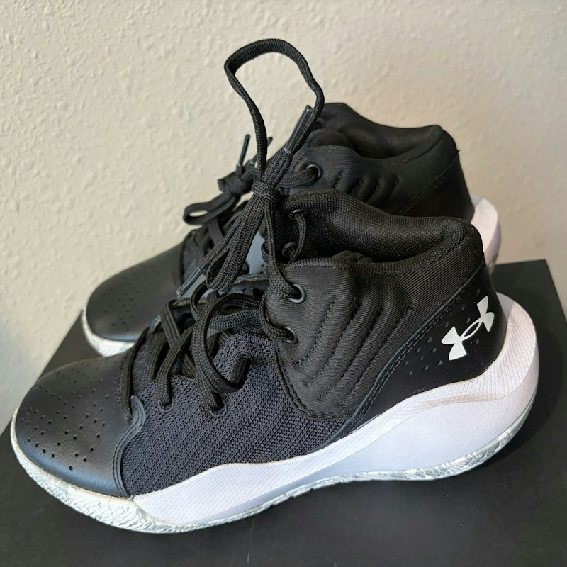 Under Armour Jet '21 Black White (GS)