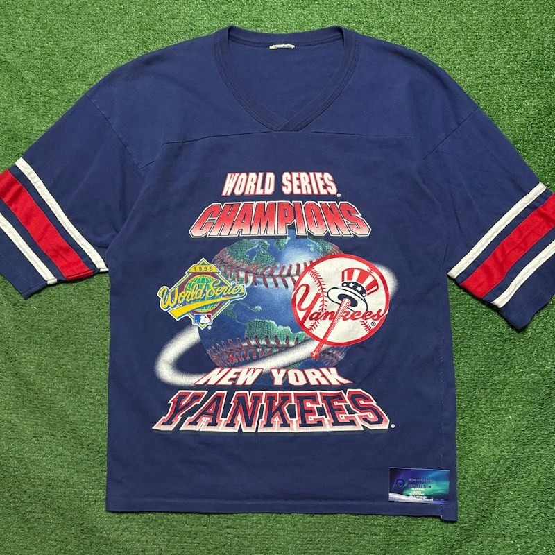Vintage 1996 World Series Champions New York Yankees T-Shirt Blue