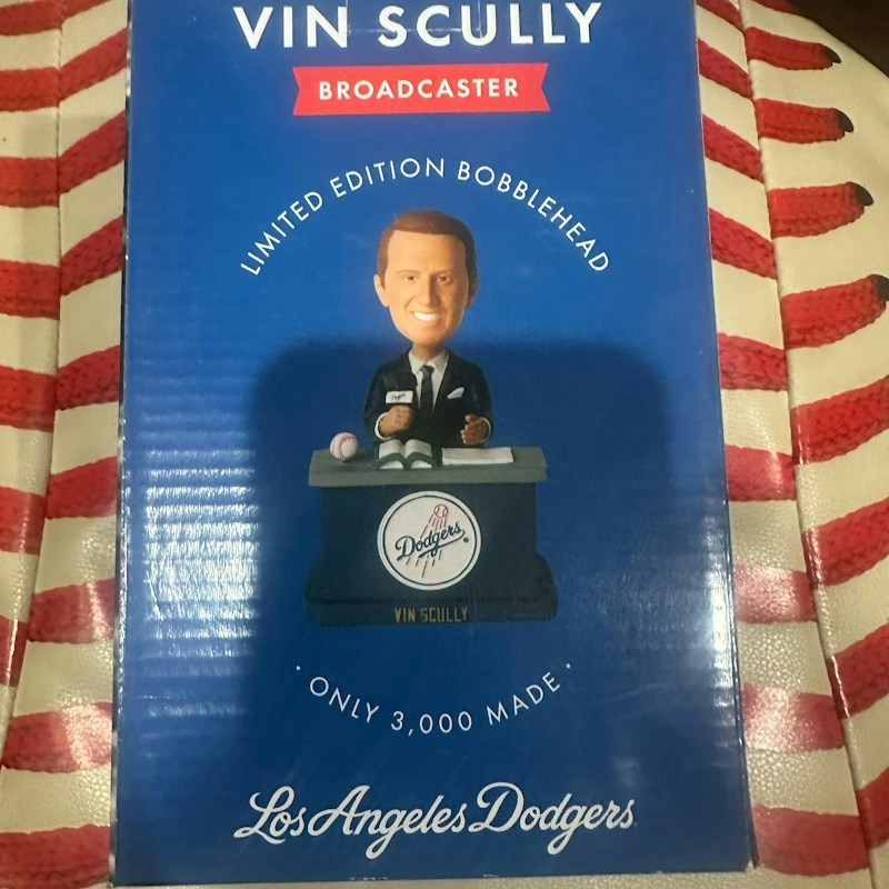 Los Angeles Dodgers Vin Scully Bobblehead limited out of 3,000