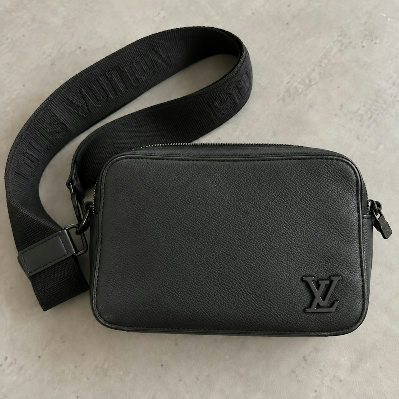 Louis Vuitton LV Alpha Wearable Wallet