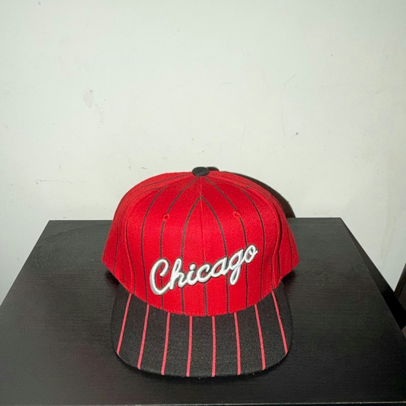 Mitchell & Ness Chicago Bulls Pinstripe Snapback Hat Red Black