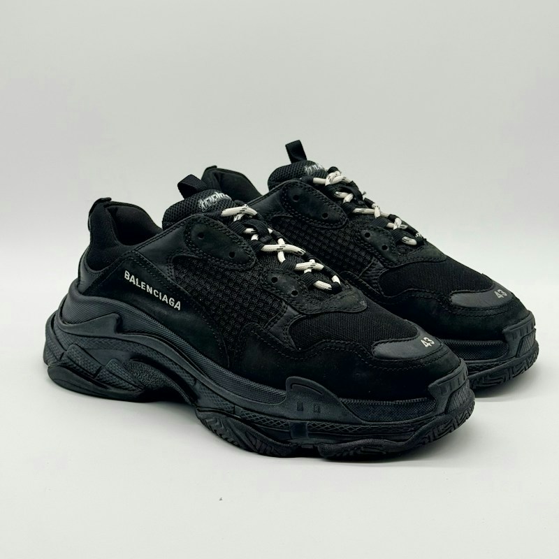 Balenciaga Triple S Black