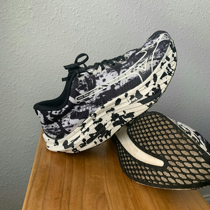 Mizuno Wave Rebellion Pro Prototype Salesman
