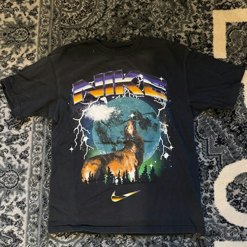 Nike Sportswear Vintage Wolf Graphic T-Shirt Black