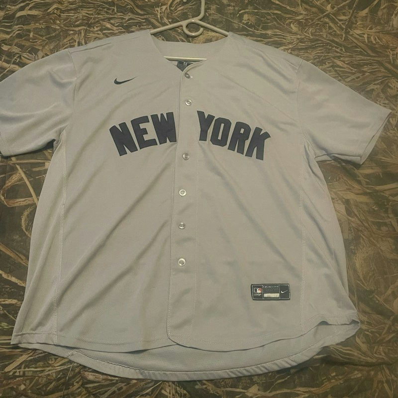 Nike New York Yankees Away Jersey Gray