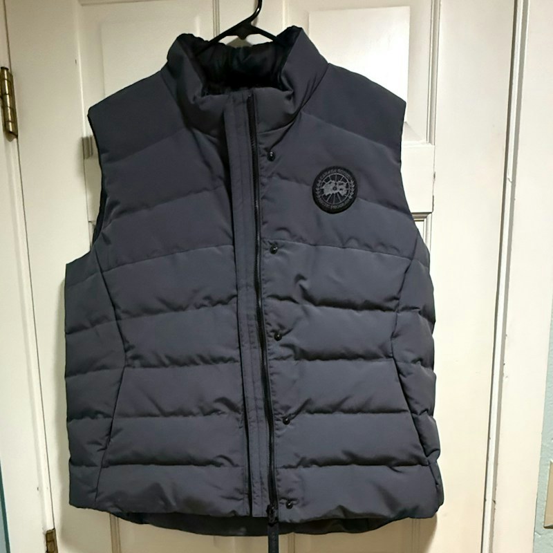 Canada Goose Puffer Vest Grey