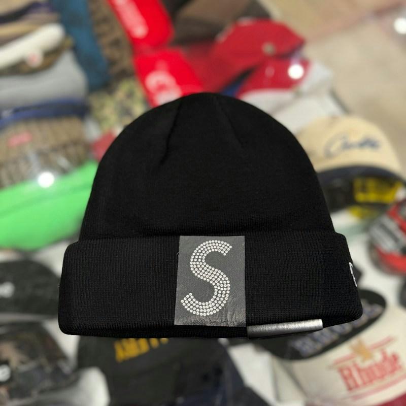 Gorro Supreme New Era Swarovski S Logo Negro