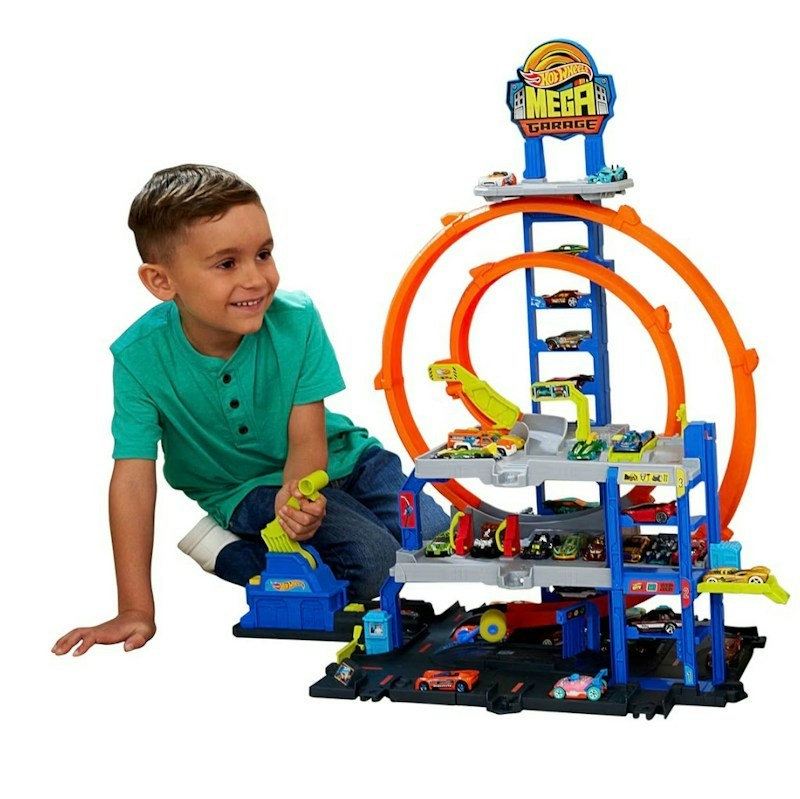 Hot Wheels Mega Loop Garage Playset