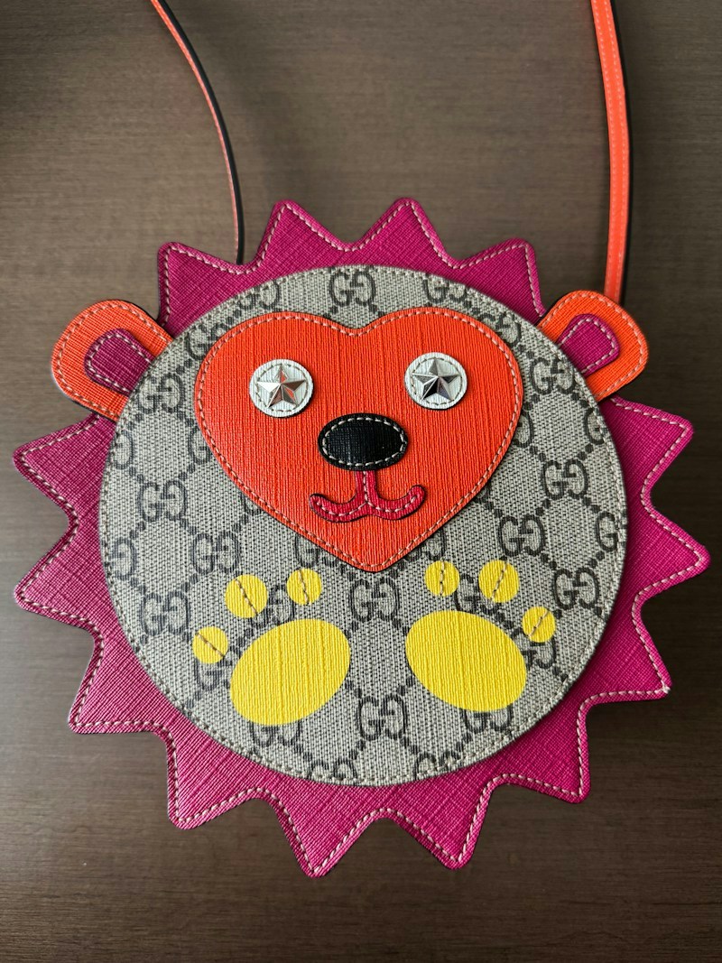 Gucci GG Supreme Kids Hedgehog Crossbody Bag