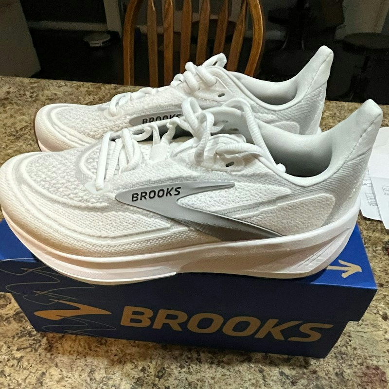Brooks Revel 9 Grey White Black (Women's)