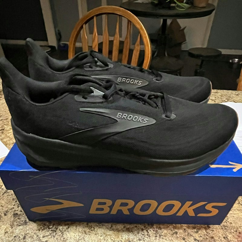 Brooks Running Shoes Black