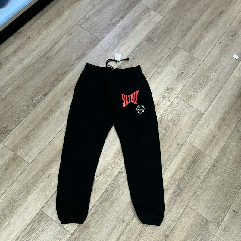 Saint Mxxxxxx Red Logo Sweatpant Black