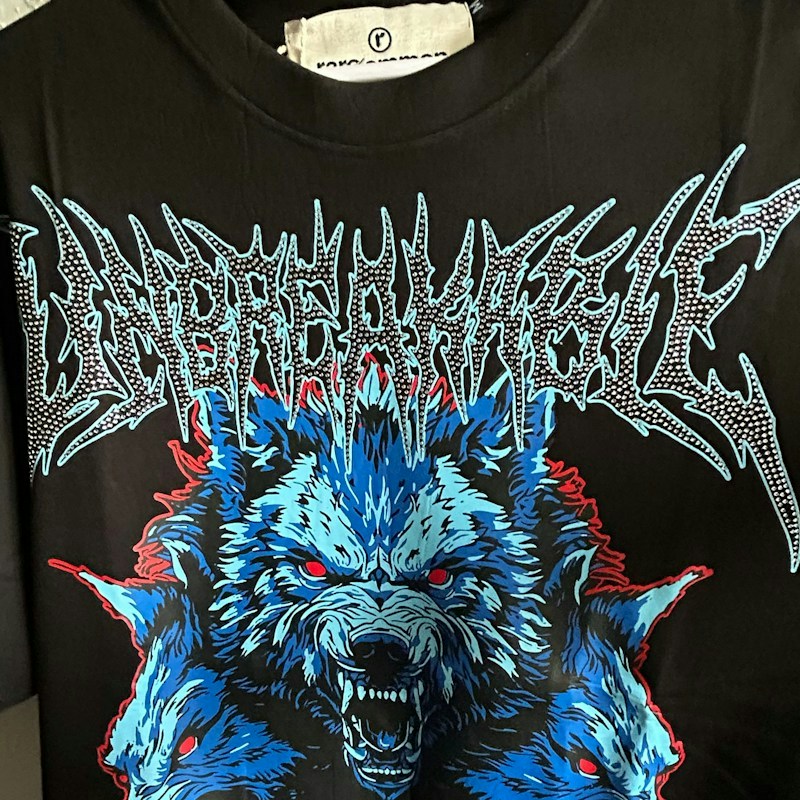 Rare/Common Unbreakable Wolf Graphic T-Shirt Black