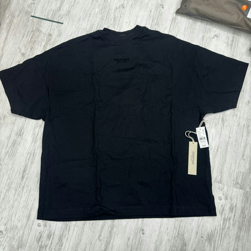 Fear of God Essentials T-Shirt Small Logo Jet Black