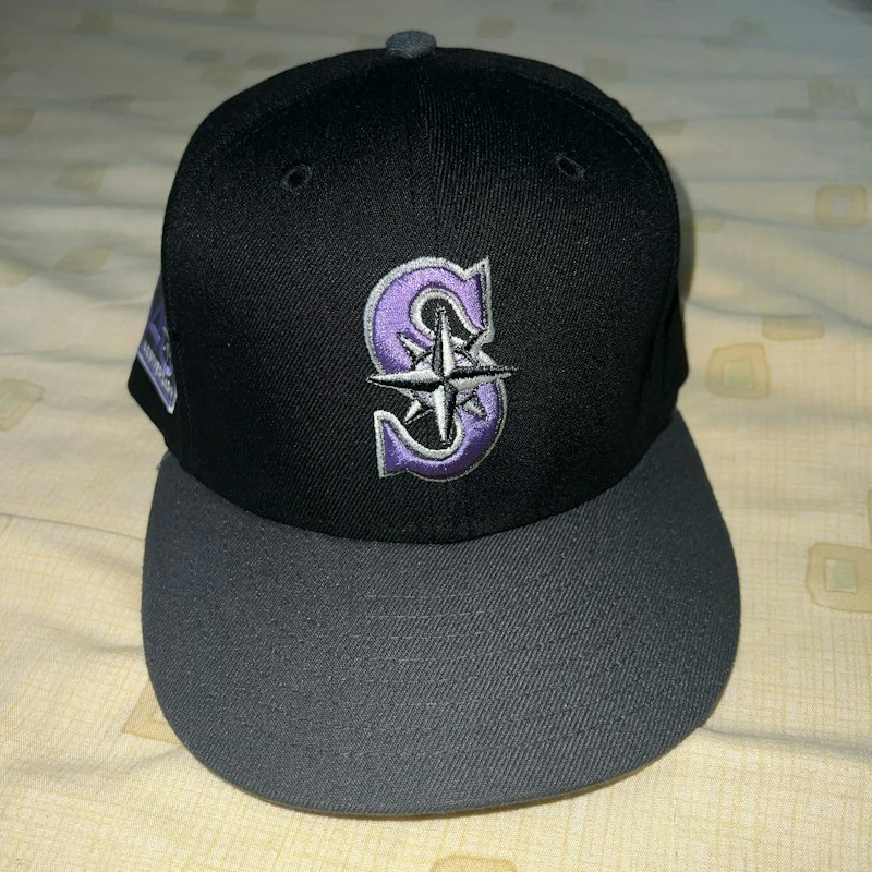 New Era Seattle Mariners 40th Anniversary 59FIFTY Fitted Hat Black Purple