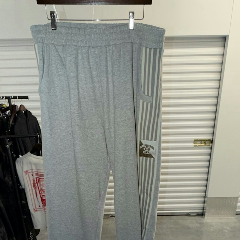 Raspberry Hills GV Gallery Sweatpants Grey
