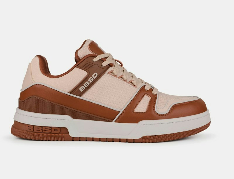 Be Bold Stay Different Sneaker Latte