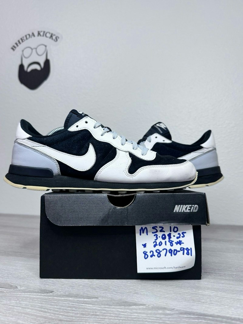 Nike Internationalist NIKEiD