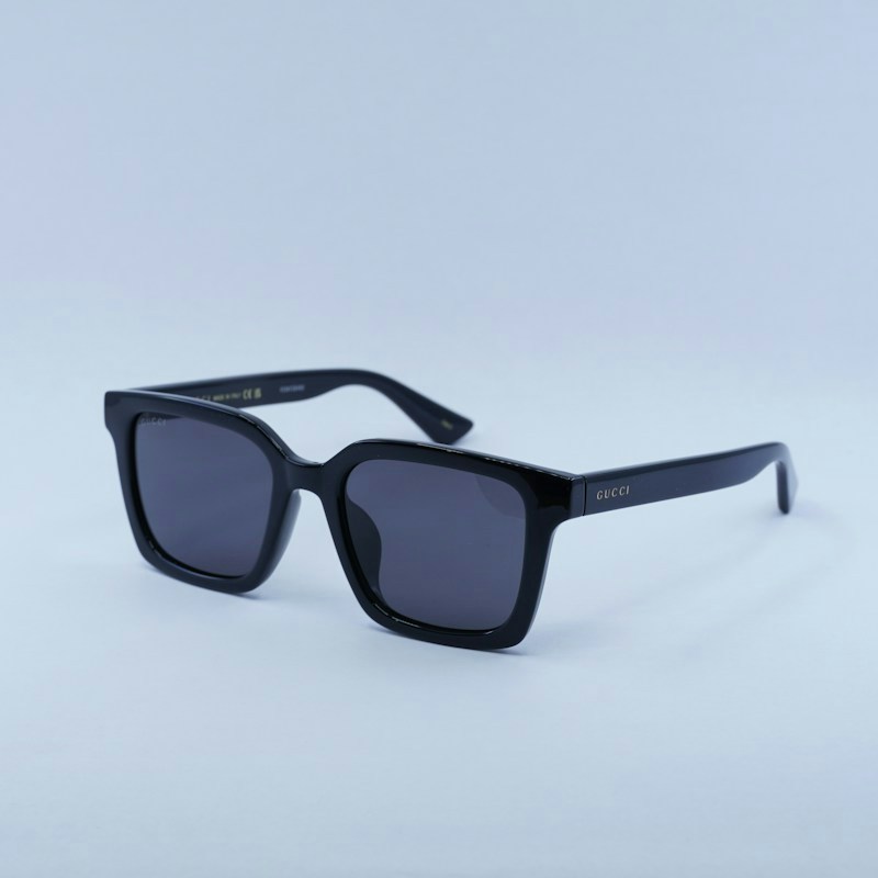 Occhiali da sole Gucci GG1582SK 001 Square Nero/Grigio Lucido