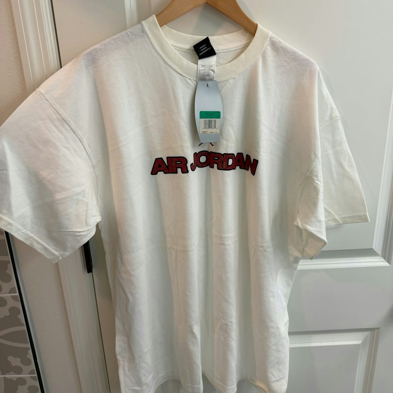 Air Jordan Jumpman White Graphic Crew Neck Cotton Tee 2005 Vintage