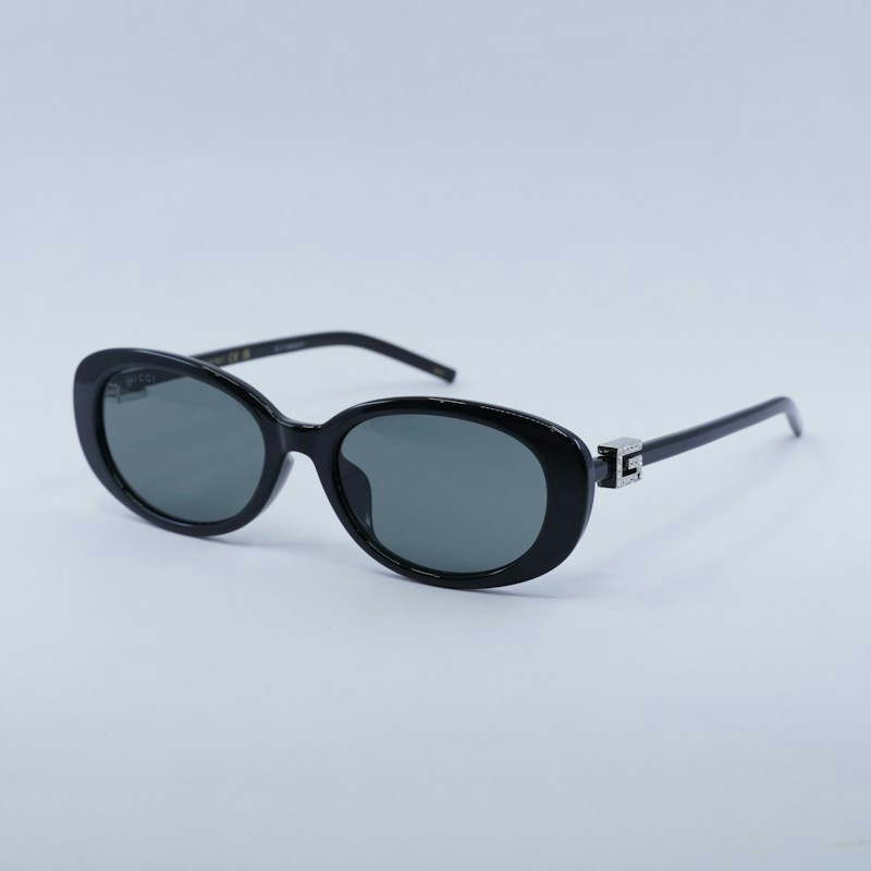 Gucci GG1684SA 002 Oval Sunglasses Shiny Black/Grey