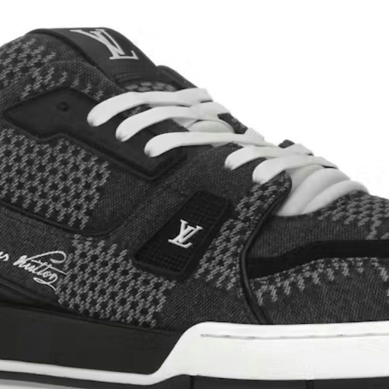 Louis Vuitton Trainer Sneaker Black