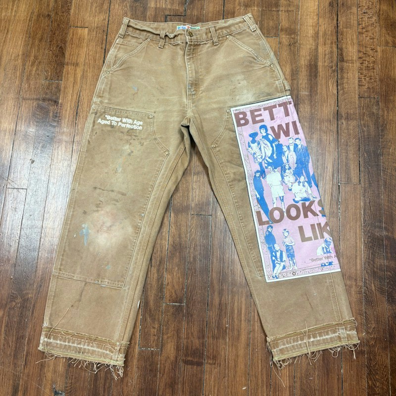 Pantalon de salopette personnalisé Better With Age Carhartt marron