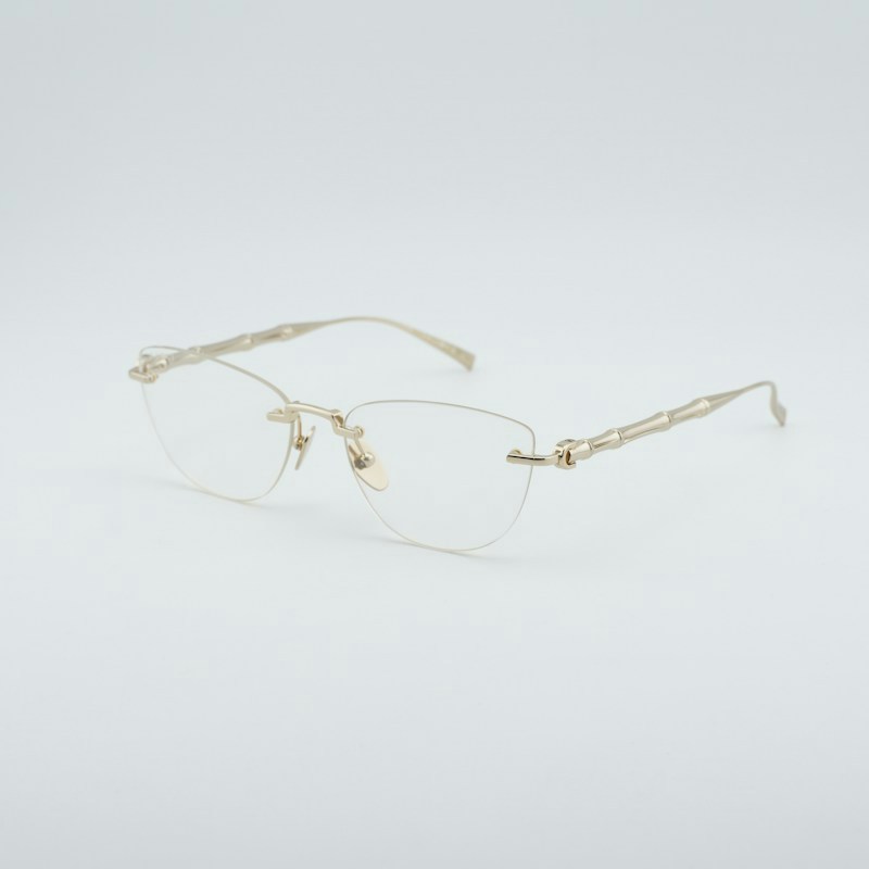 Gucci GG2063S 006 Cat Eye Sunglasses Shiny Endura Gold/Clear
