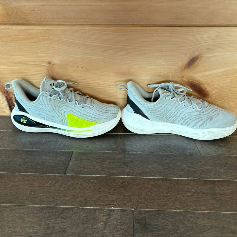 Under Armour Curry Brand Sneaker Grey Yellow