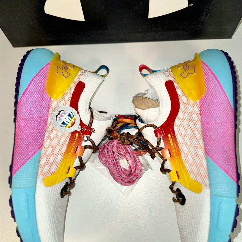 Under Armour HOVR Phantom SE Pride