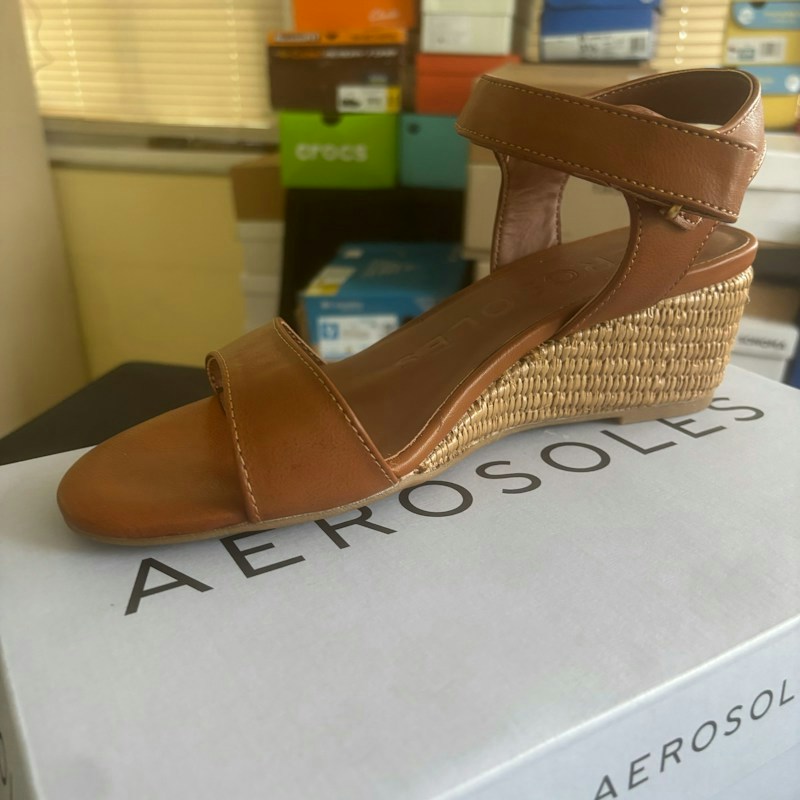 Aerosoles Comfortable Wedge Sandal Tan (Women's)