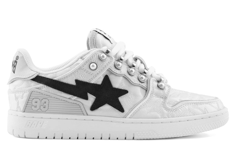Pre-owned Bape A Bathing Ape Sk8 Sta #1 (women's) Sneakers In White
