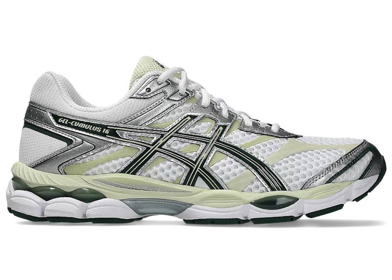 Men's ASICS GelCumulus 16 Sneakers in White/Forest Night