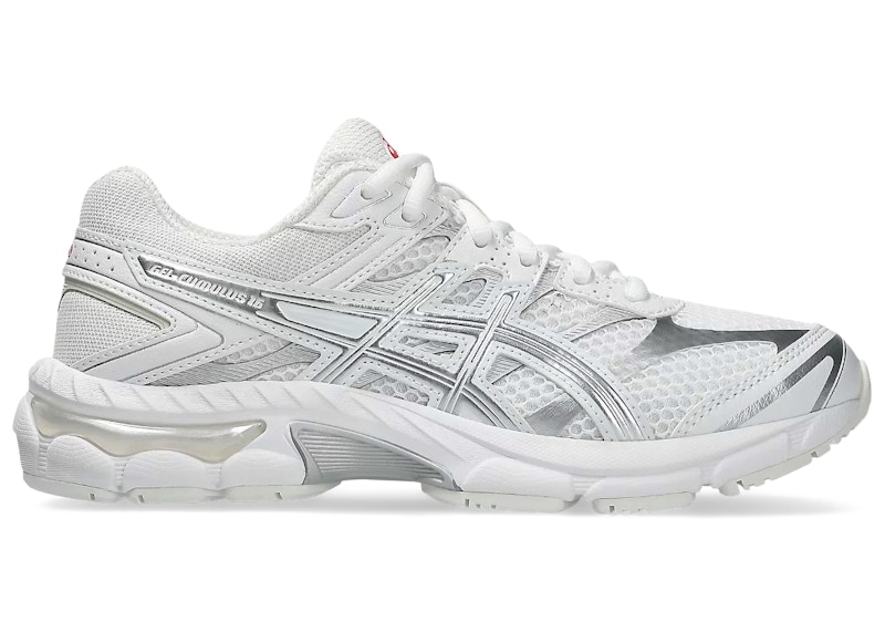 ASICS GelCumulus 16 Sneakers in White/Pure Silver