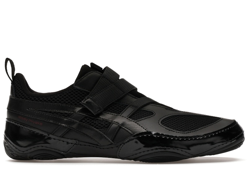 ASICS Hyper Taping Issey Miyake Black Men's - 1203A819-001 - US