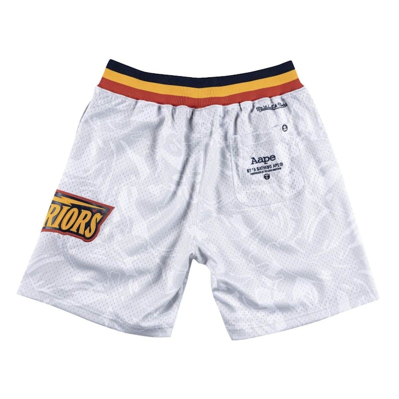 Golden state warriors hot sale shorts mitchell and ness