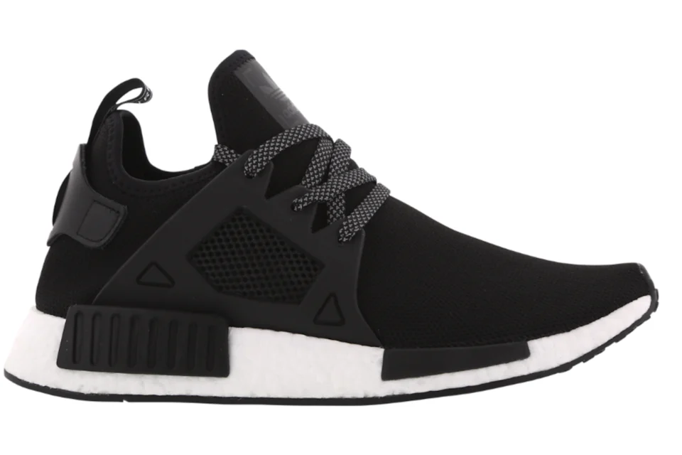 Nmd xr1 deals triple black footlocker