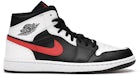Jordan 1 Mid en negro, rojo chile y blanco