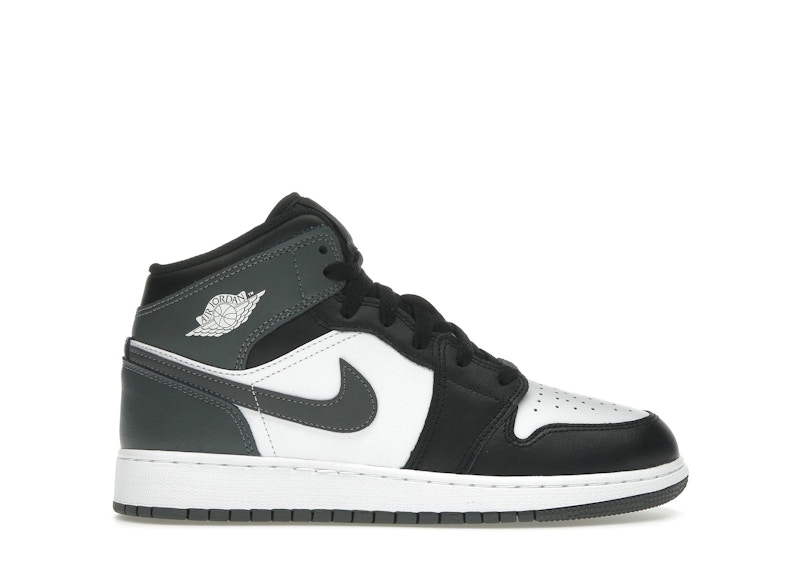 Air-Jordan-1-Mid-Black-White-