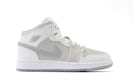 Jordan 1 Mid SE Summit Blanco Plateado Metálico (GS)