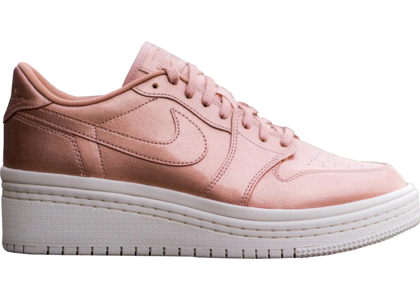 Jordan aj 1 retro low deals liftd