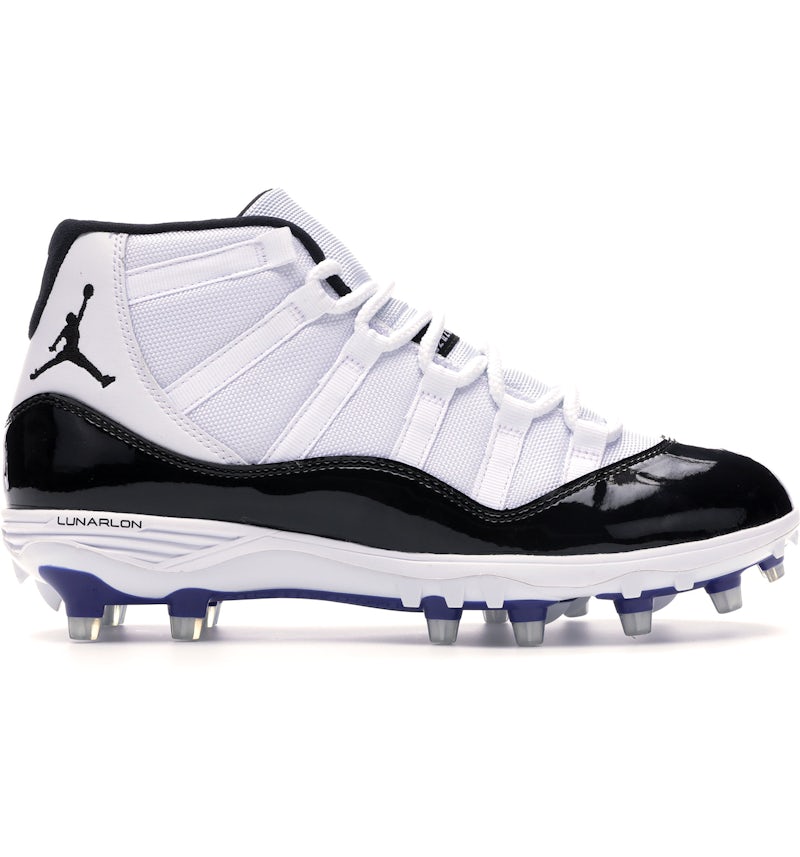Jordan 11 Baseball Cleats On Feet Jordan 11 Retro Cleat Concord