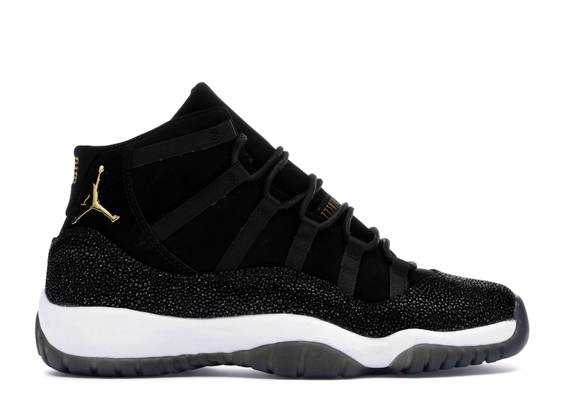 11 black jordans