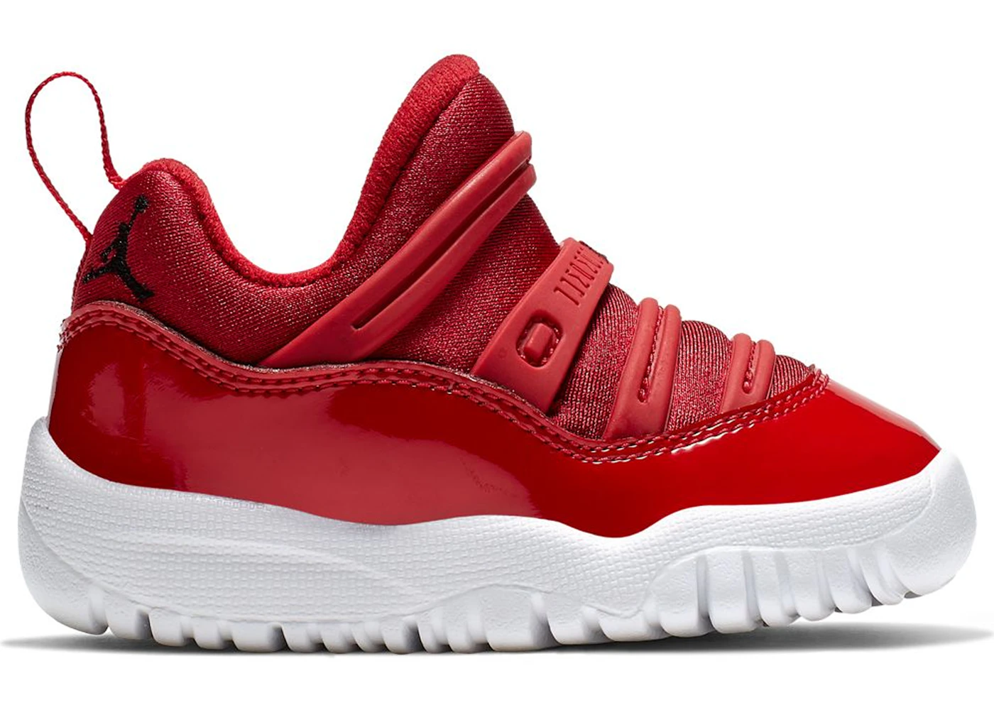 Jordan 11 2025 womens red