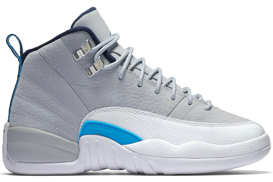 Wolf 2025 grey 12s